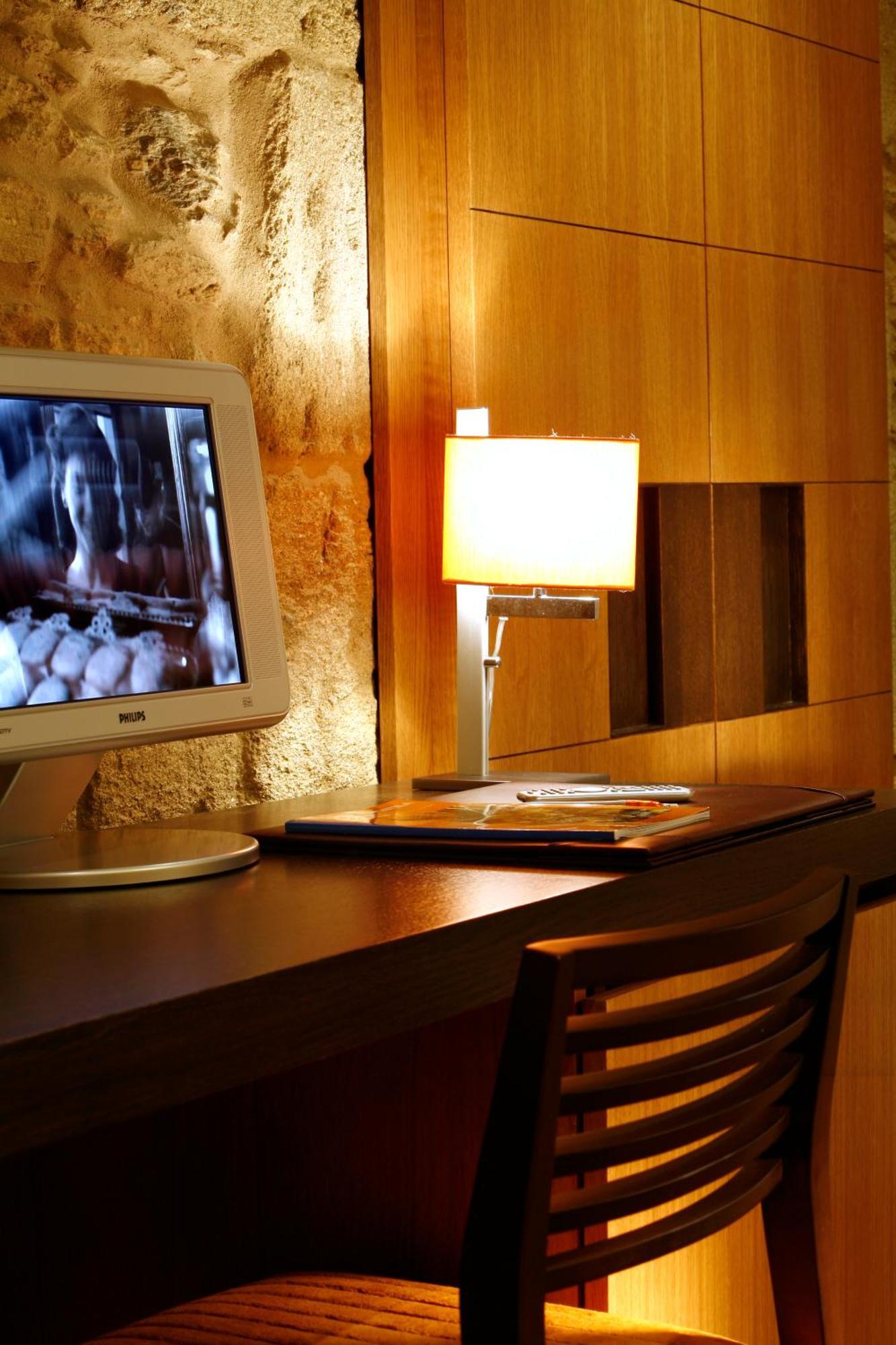 Hotel Altair Сантьяго-де-Компостела Экстерьер фото