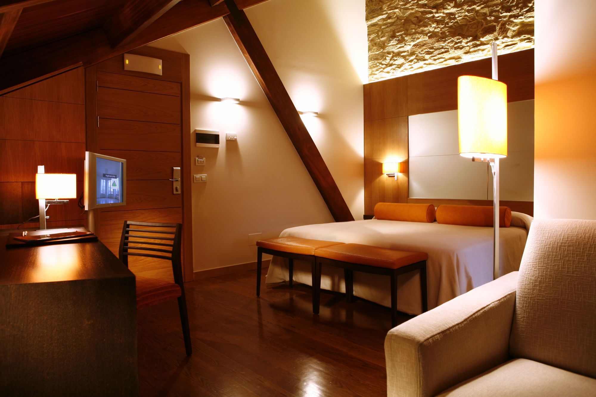 Hotel Altair Сантьяго-де-Компостела Экстерьер фото