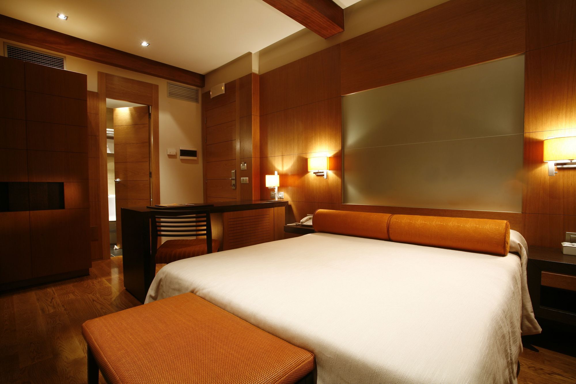 Hotel Altair Сантьяго-де-Компостела Экстерьер фото